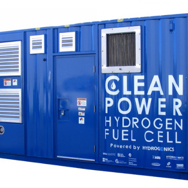 EERE Success Story—Fuel Cell Generators Prove They Can Save Energy and